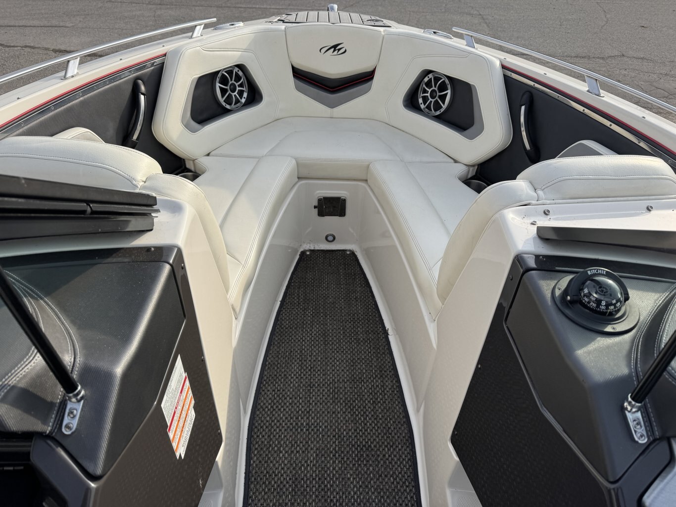 2014 Monterey 234 SS – Loaded, Excellent Condition, with Matching Trailer