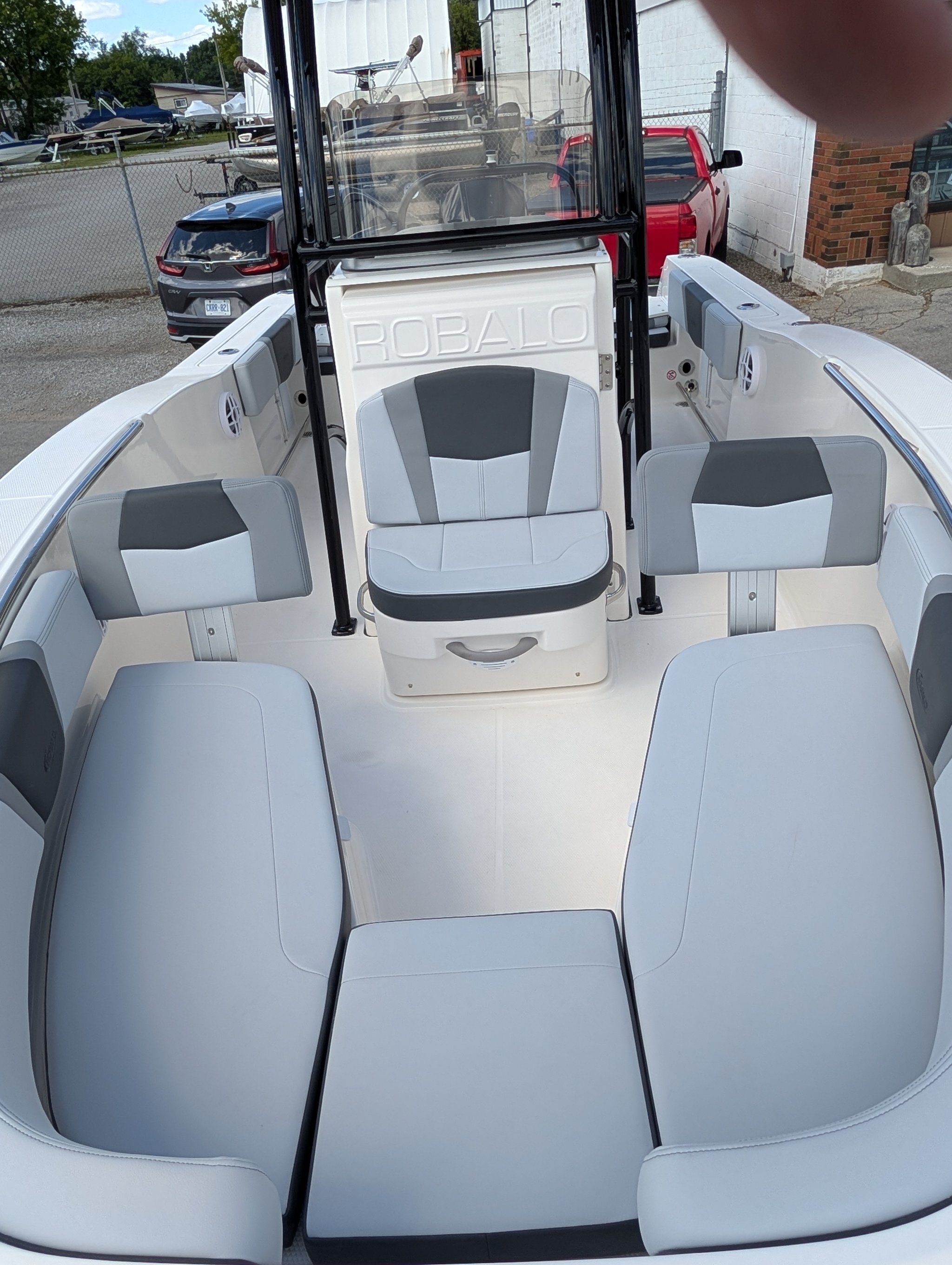 2026 ROBALO R200