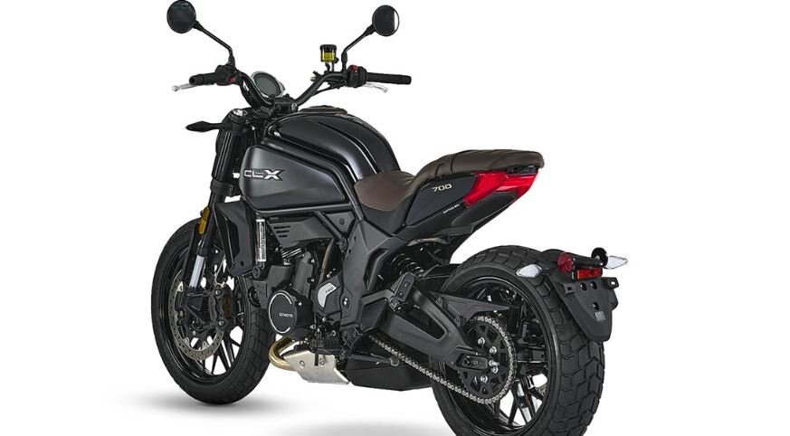 2024 CFMOTO 700CL X Nebula Black