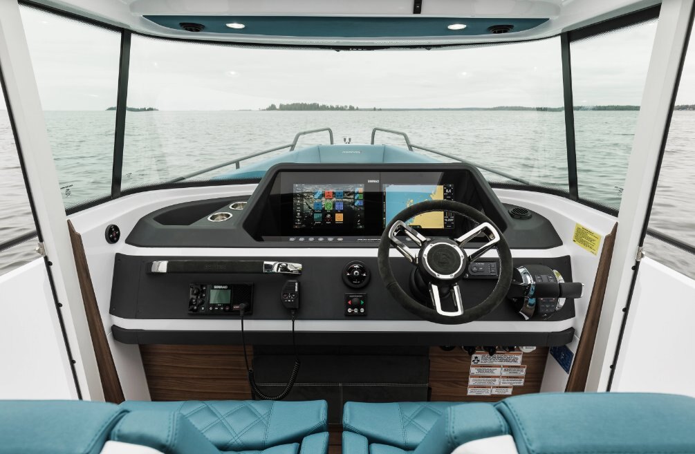 2022 Axopar 28 Cabin