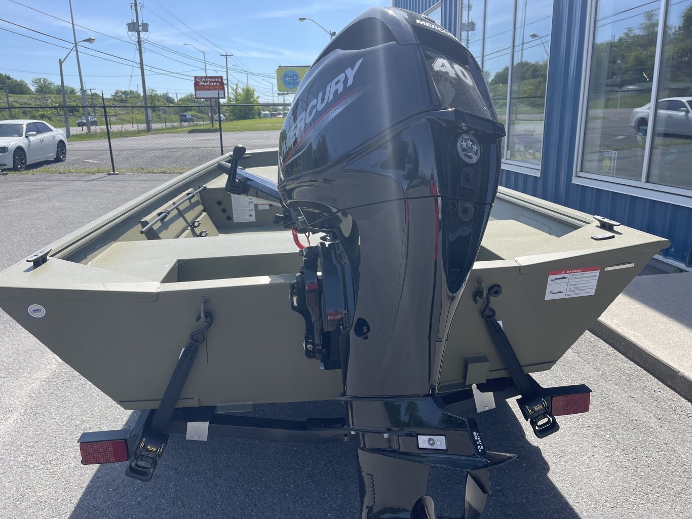 Lowe Boats ROUGHNECK 1660 Dead Grass Green