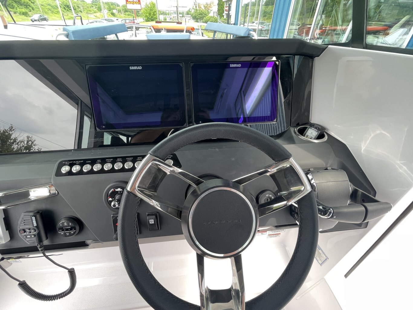 2024 Axopar 29 XC Cross Cabin