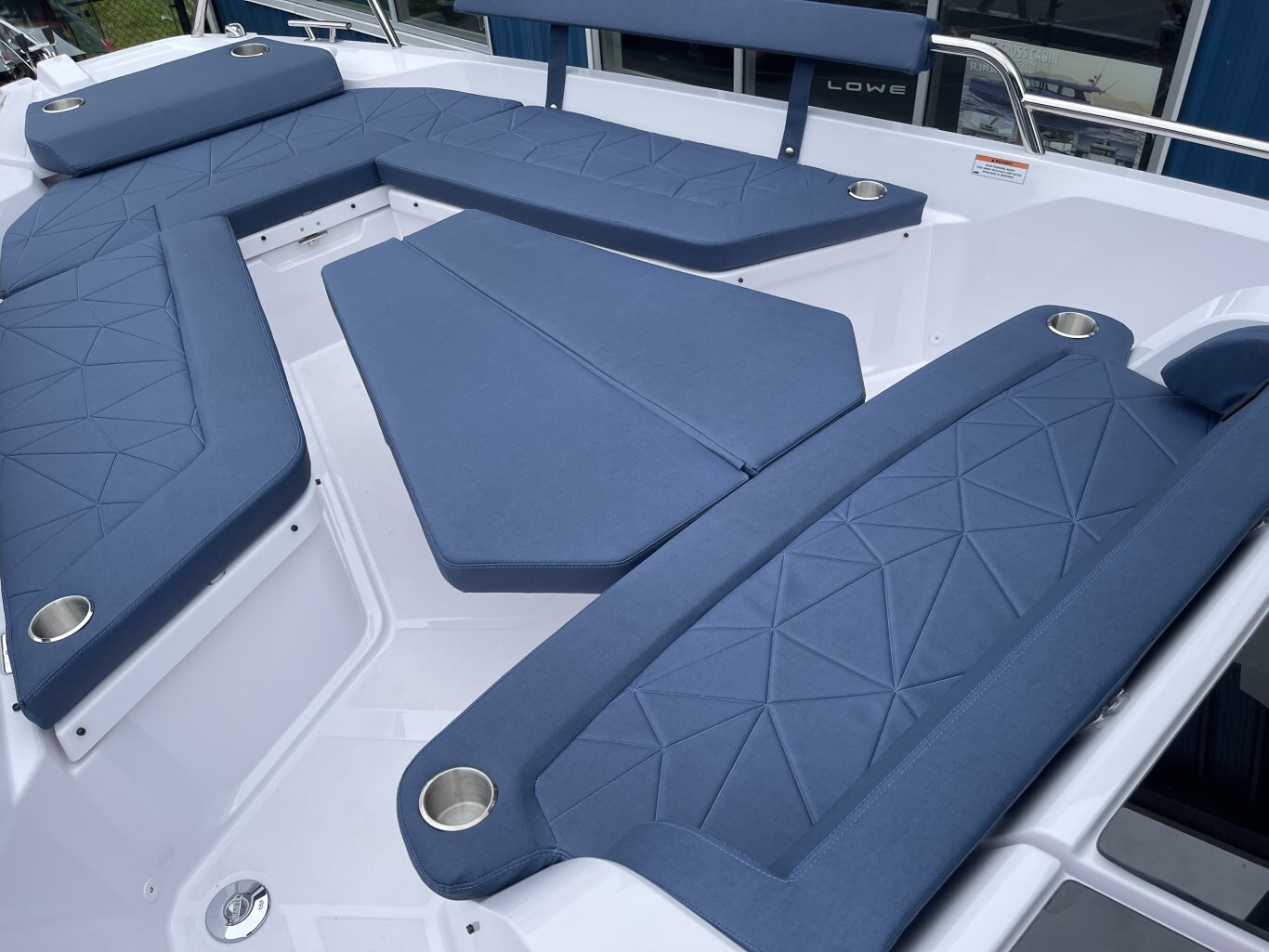 2024 Axopar 29 XC Cross Cabin