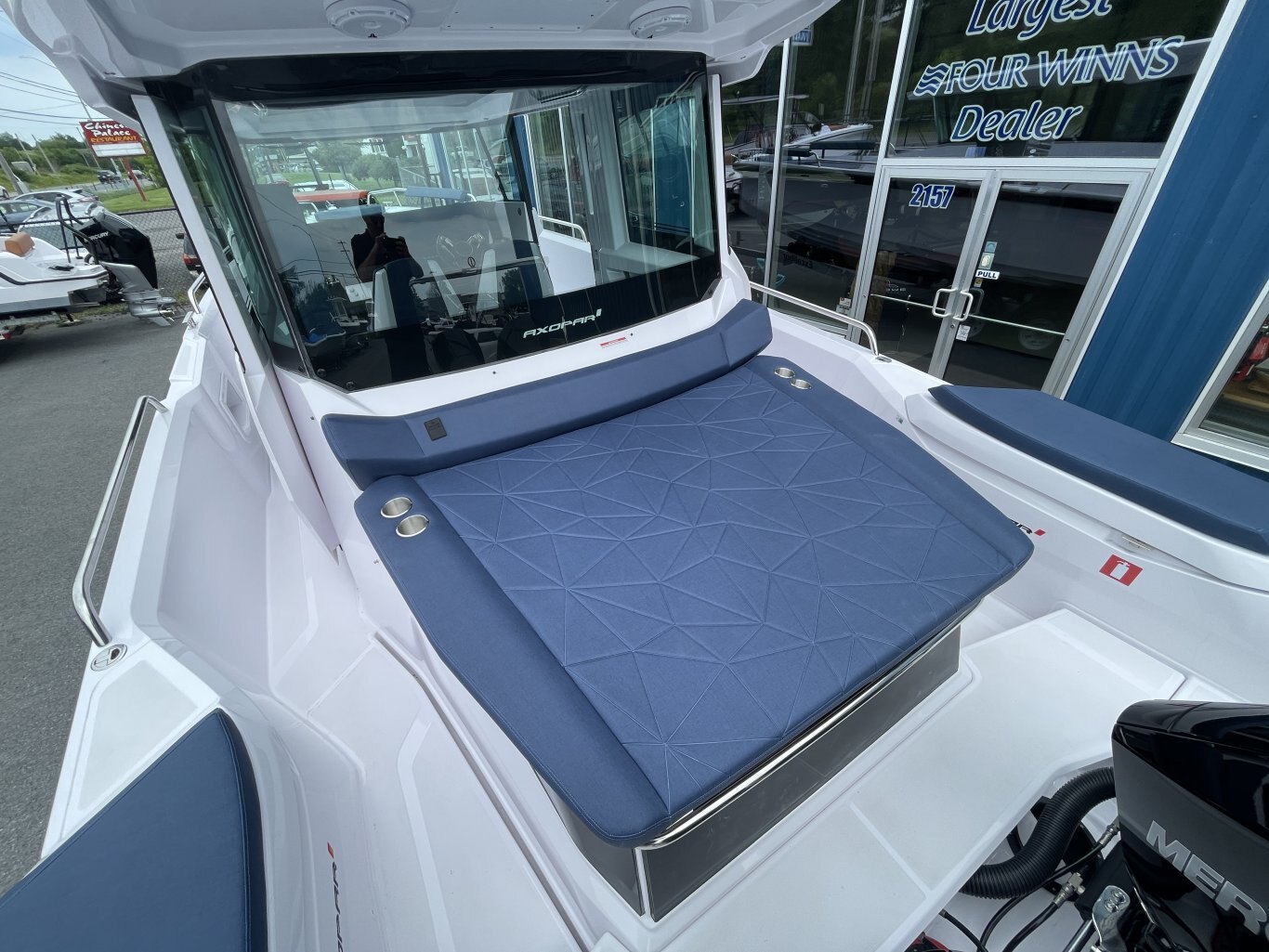 2024 Axopar 29 XC Cross Cabin