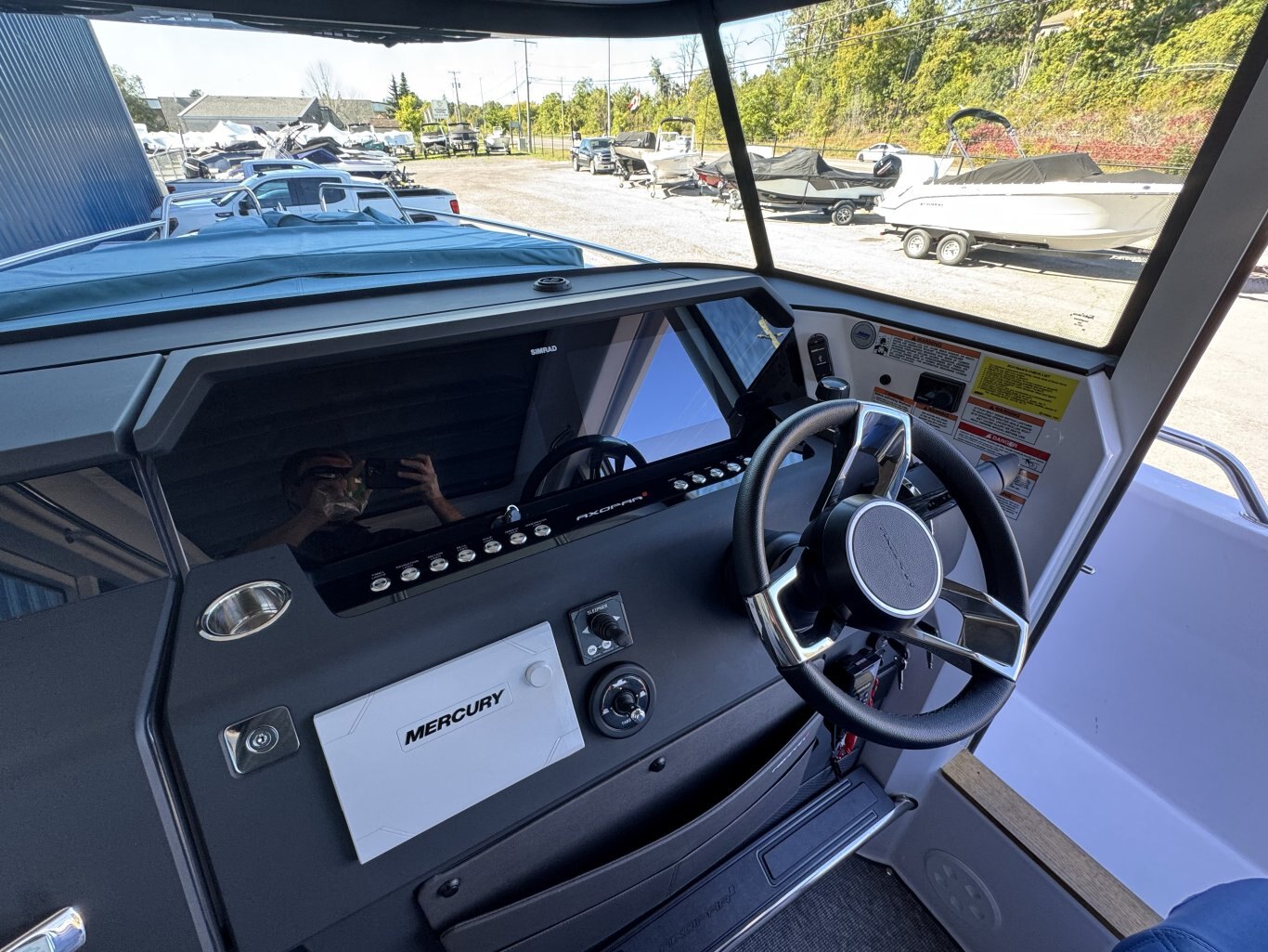 2025 Axopar 37 XC CROSS CABIN