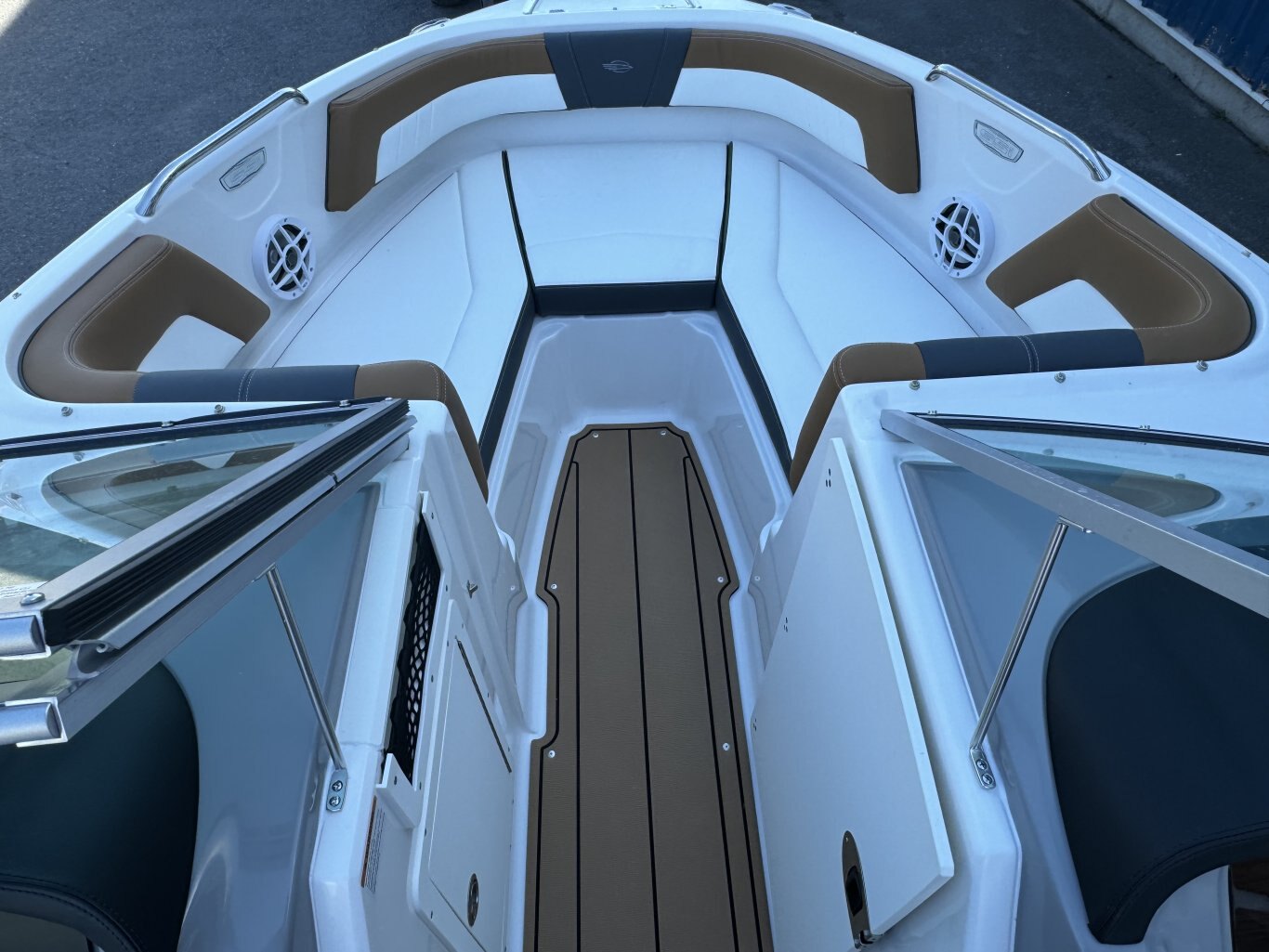 2024 Chaparral 21 SSI Sport