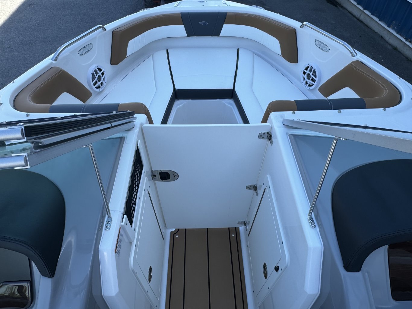 2024 Chaparral 21 SSI Sport