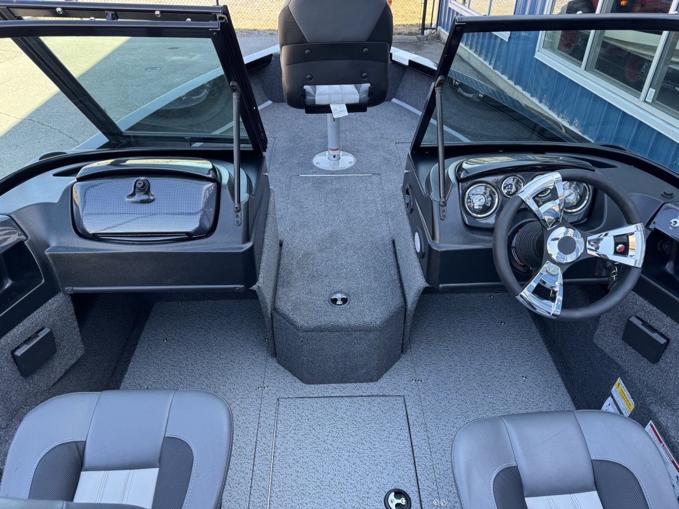 2025 Lowe Boats FM 1800 WT