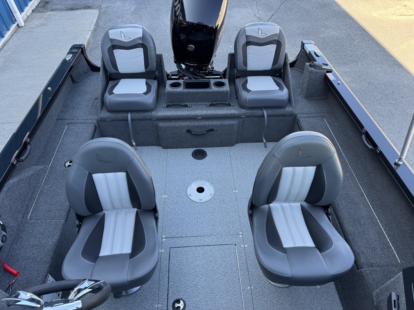 2025 Lowe Boats FM 1800 WT