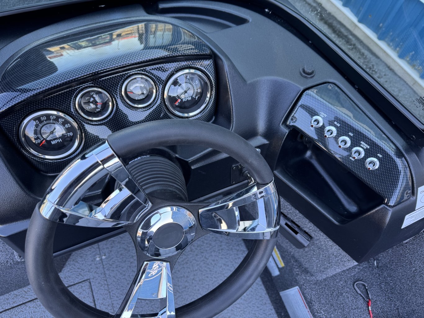 2025 Lowe Boats FM 1800 WT