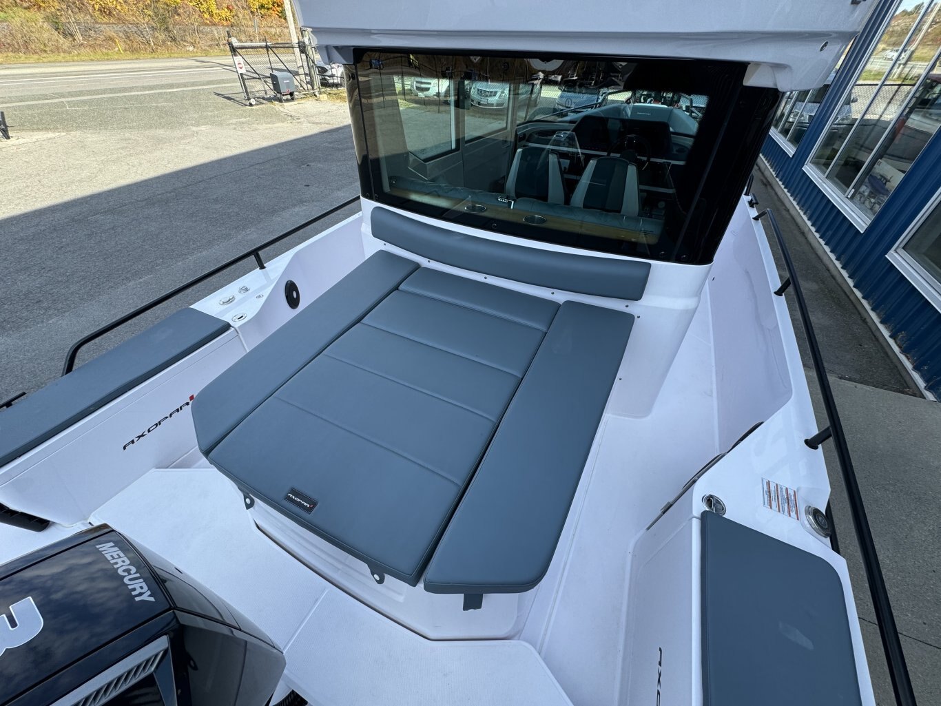 2024 Axopar 28 Cabin NO LUX TAX