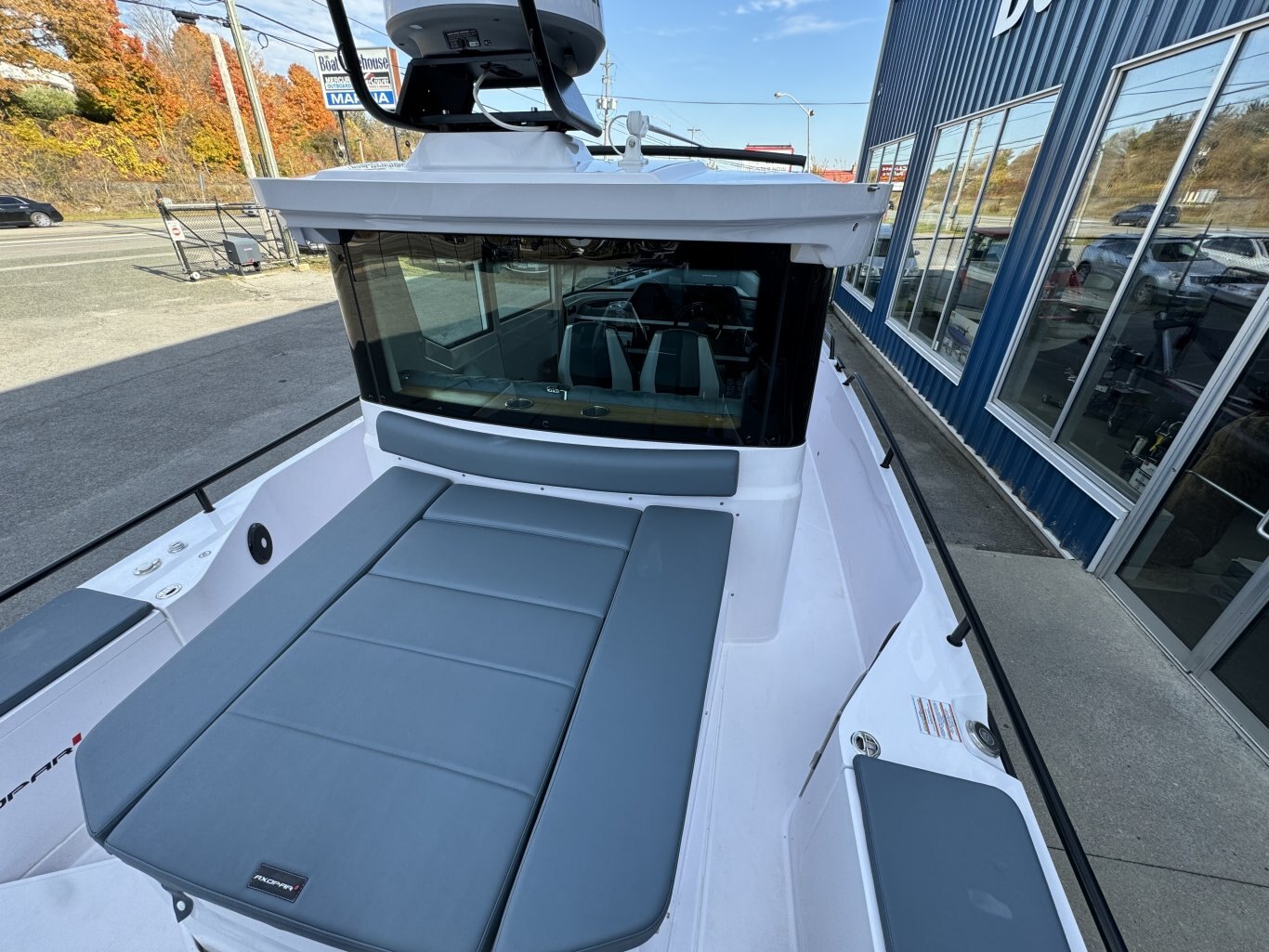 2024 Axopar 28 Cabin NO LUX TAX