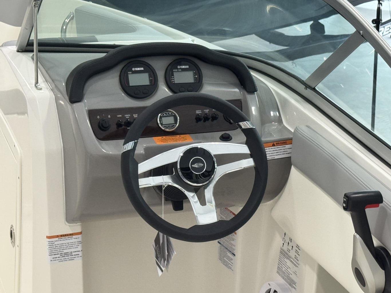 2025 Chaparral 19 SSI OB