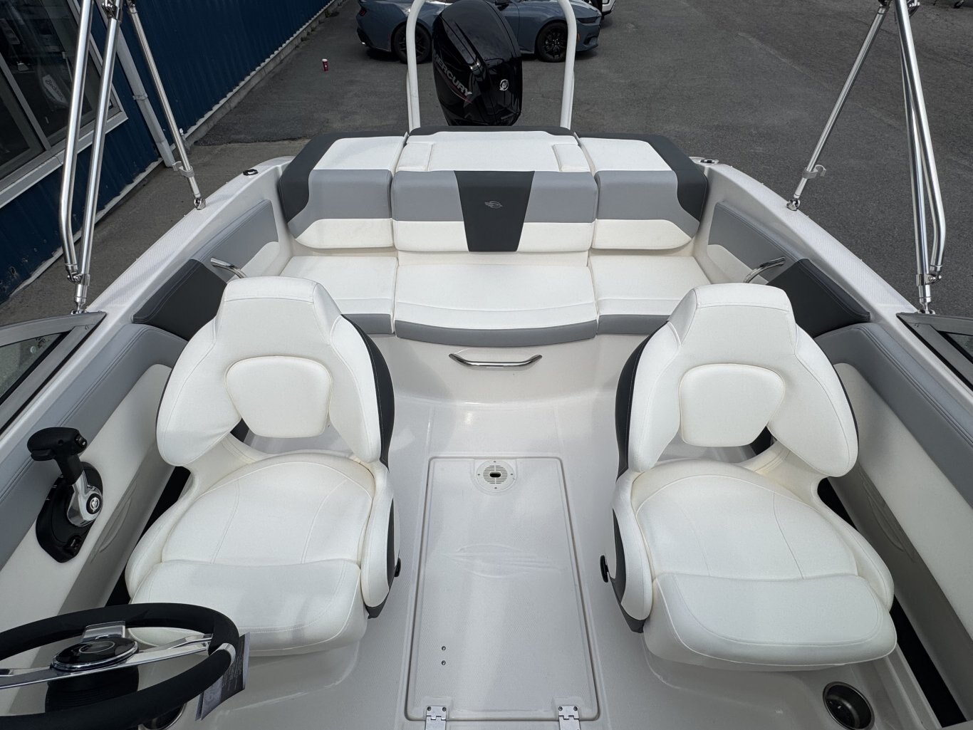 2025 Chaparral 19 SSI OB