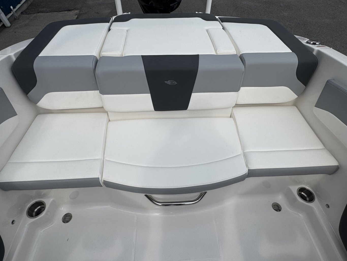 2025 Chaparral 19 SSI OB