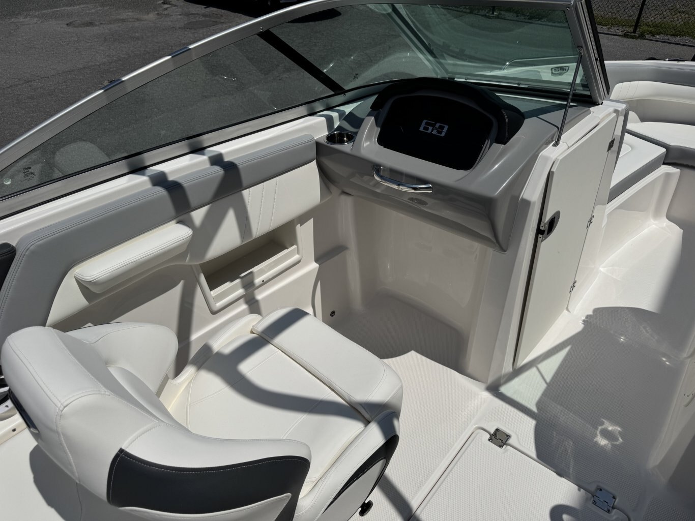 2025 Chaparral 23 SSi Sport OB