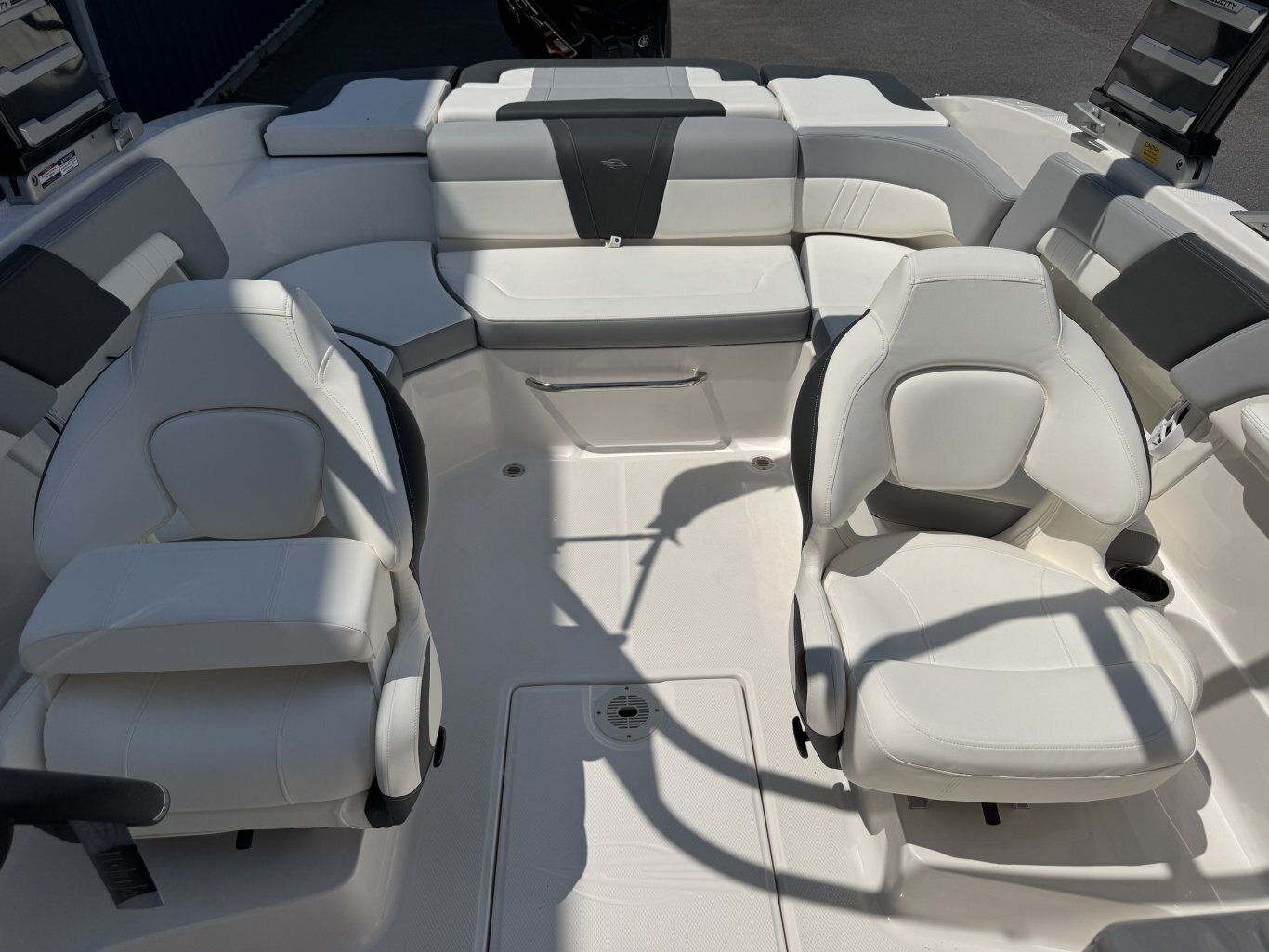 2025 Chaparral 23 SSi Sport OB