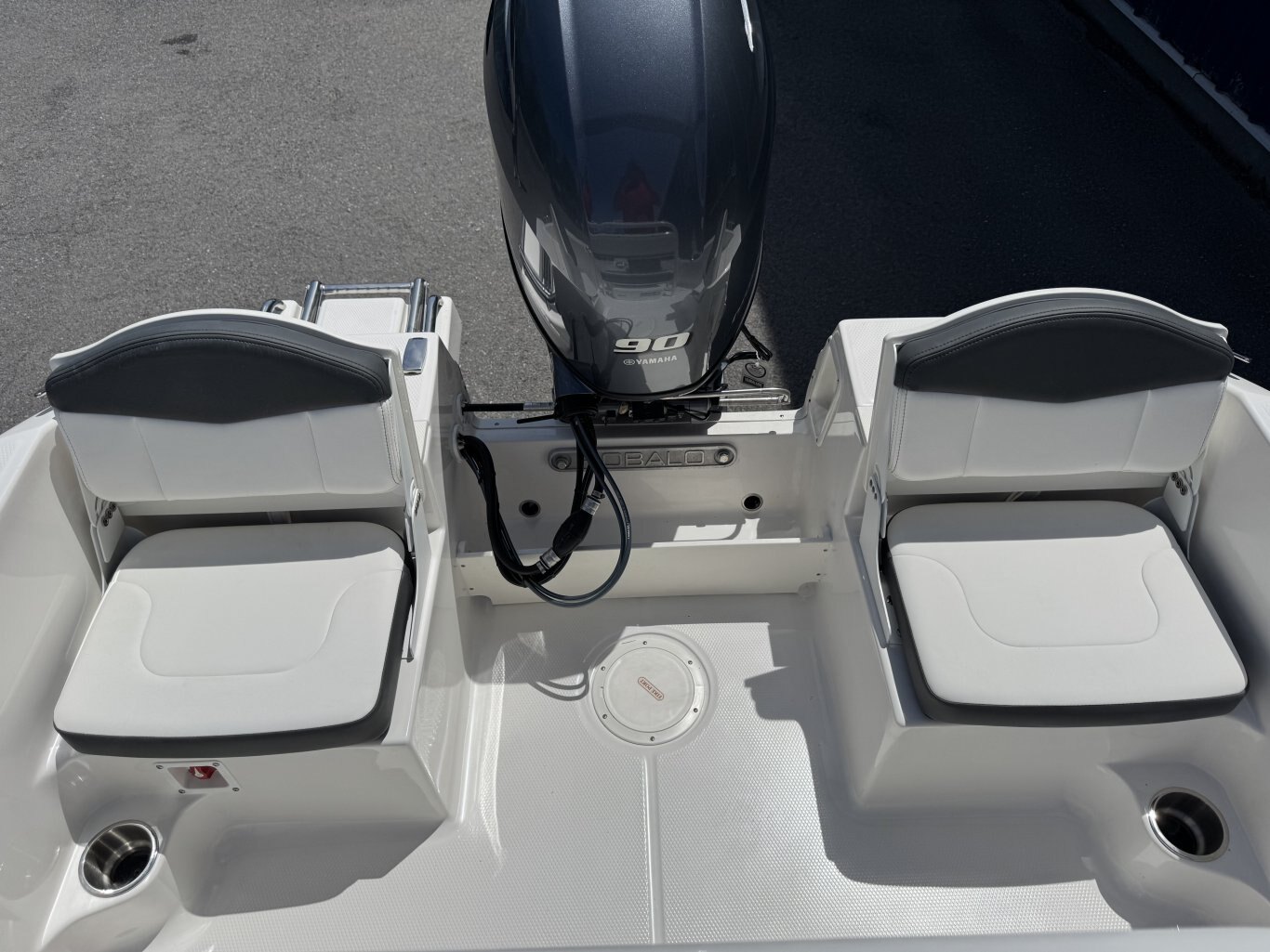 2025 Robalo R160