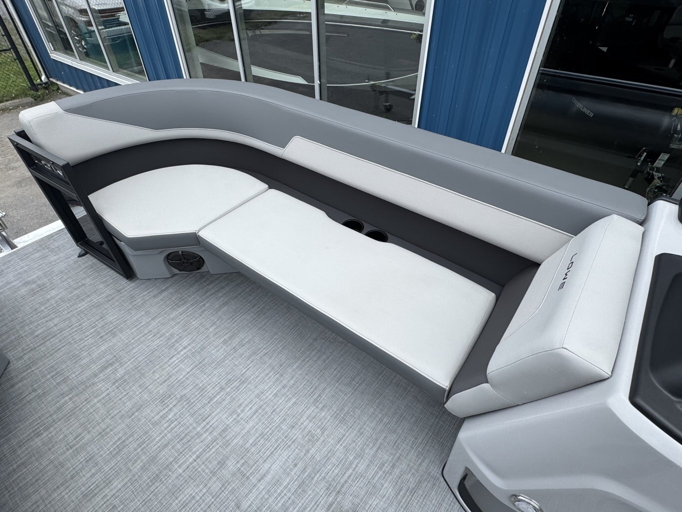 2025 Lowe Boats LS 210