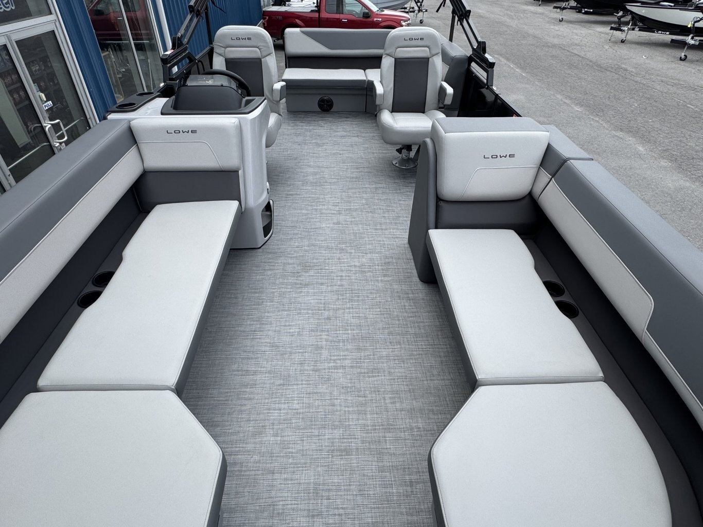 2025 Lowe Boats LS 210