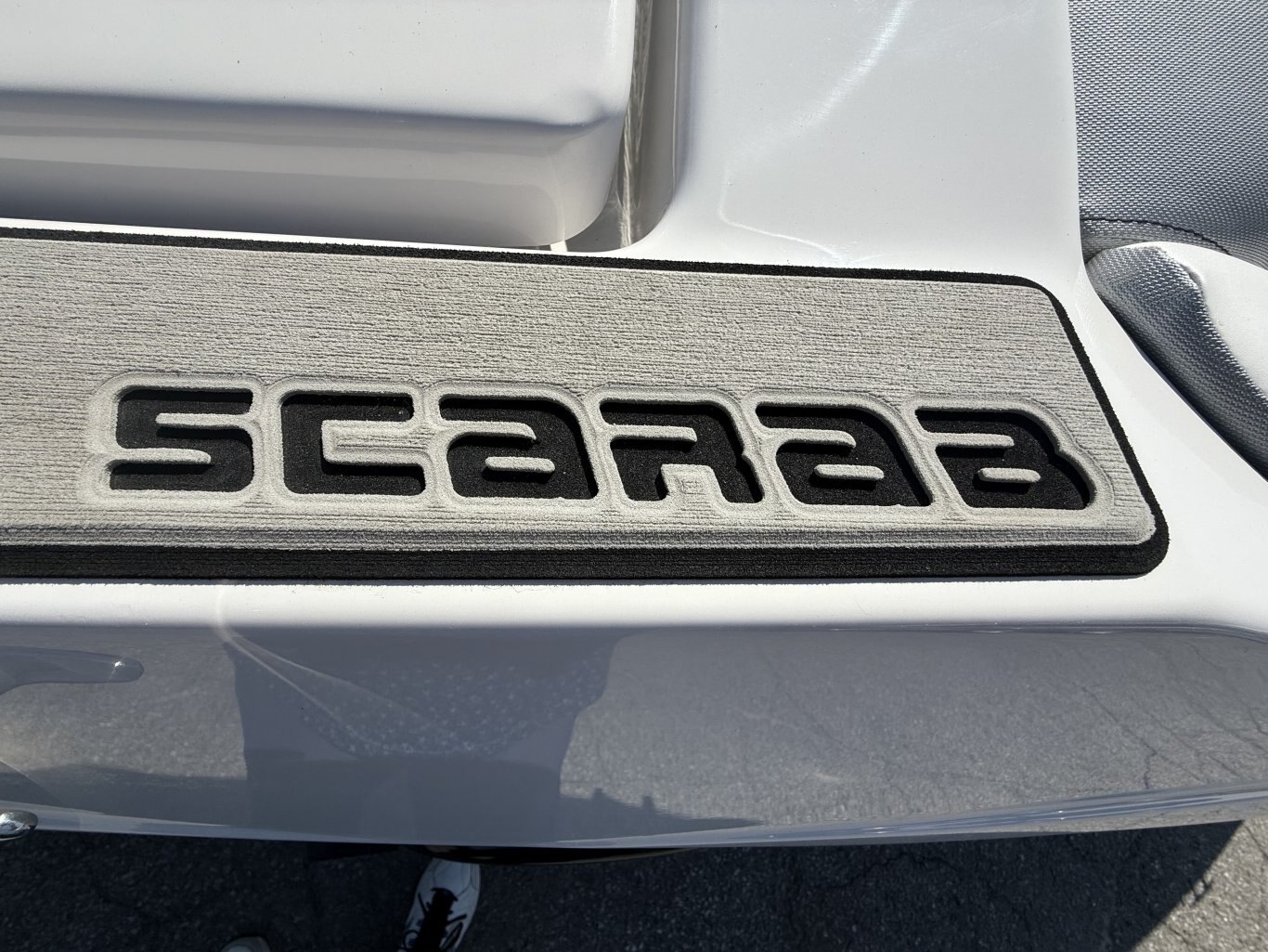 2018 Scarab 165