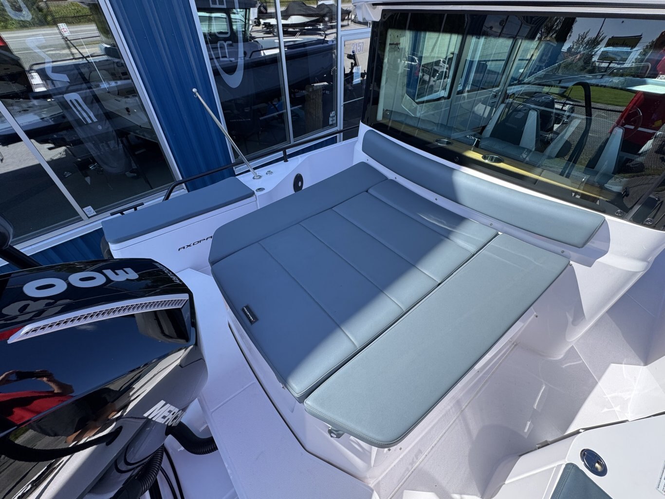 2023 Axopar 28 Cabin