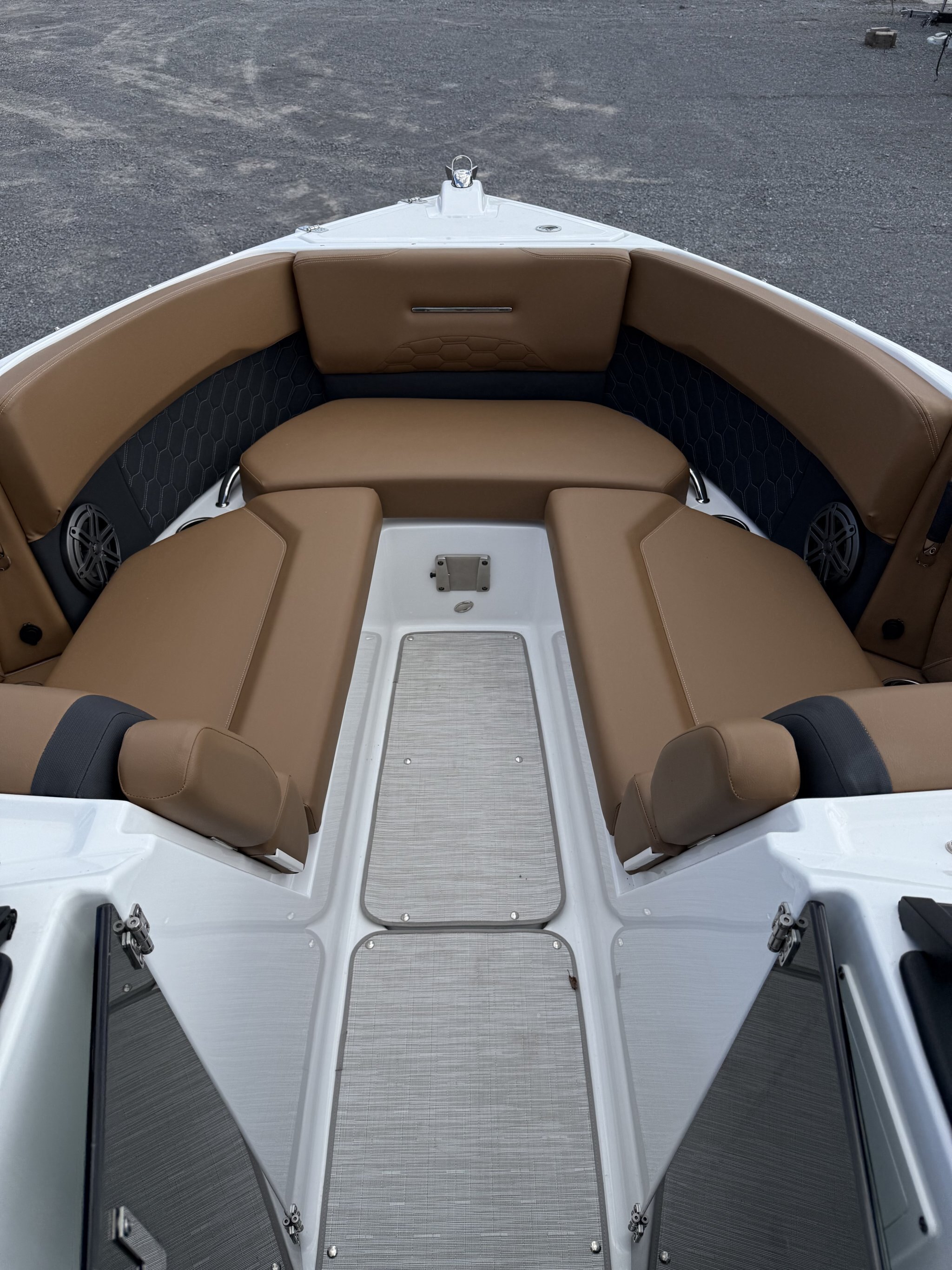 2024 Four Winns H6
