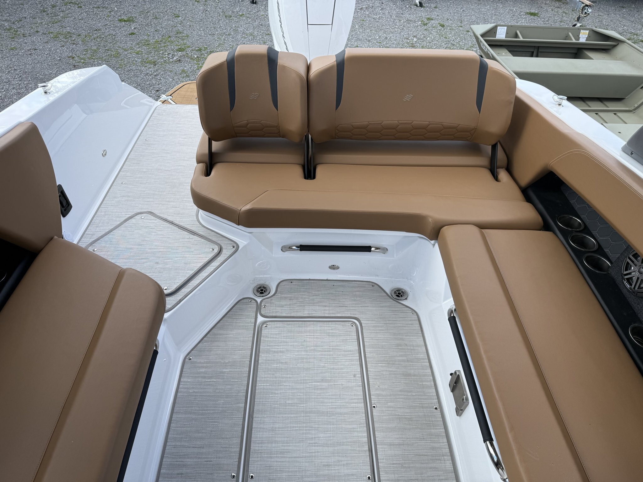 2024 Four Winns H6