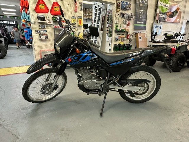 2017 SUZUKI DR-200S - LOW MILES