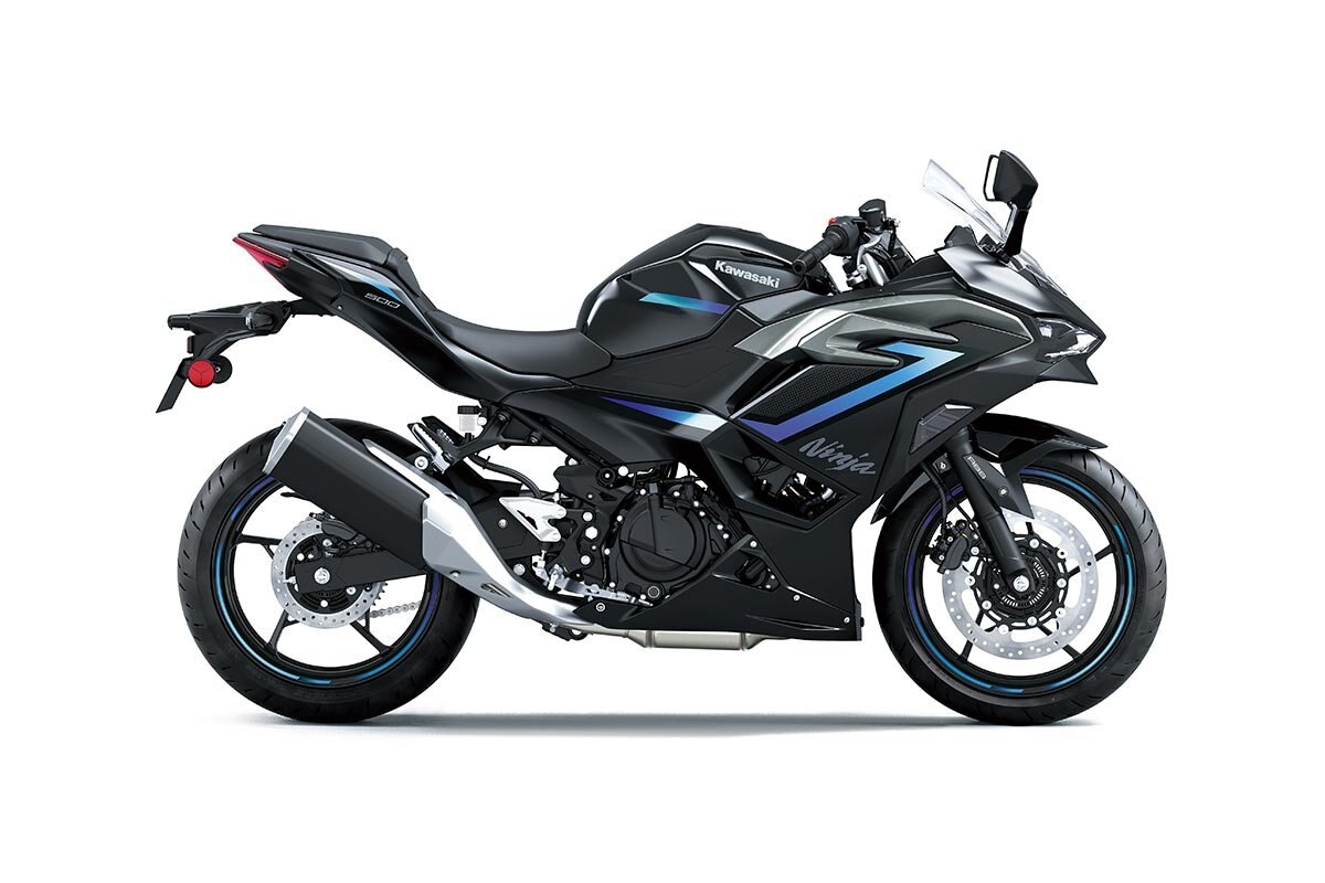 2025 Kawasaki NINJA 500 SE Metallic Flat Spark Black / Metallic Spark Black / Metallic Moondust Gray