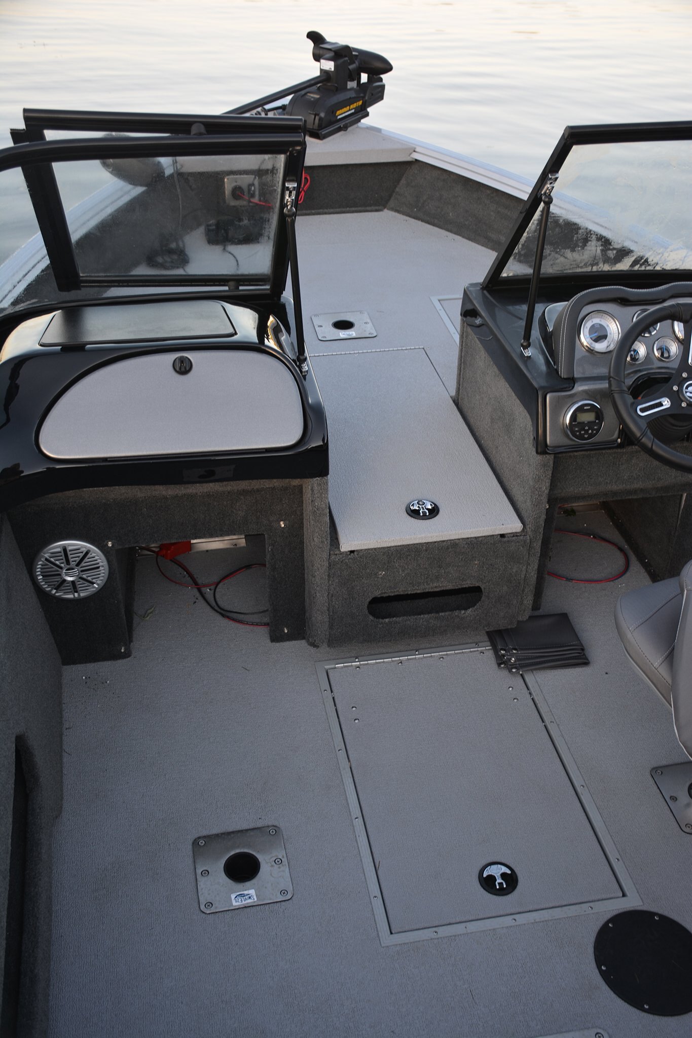 2022 Smoker Craft Pro Angler XL 162