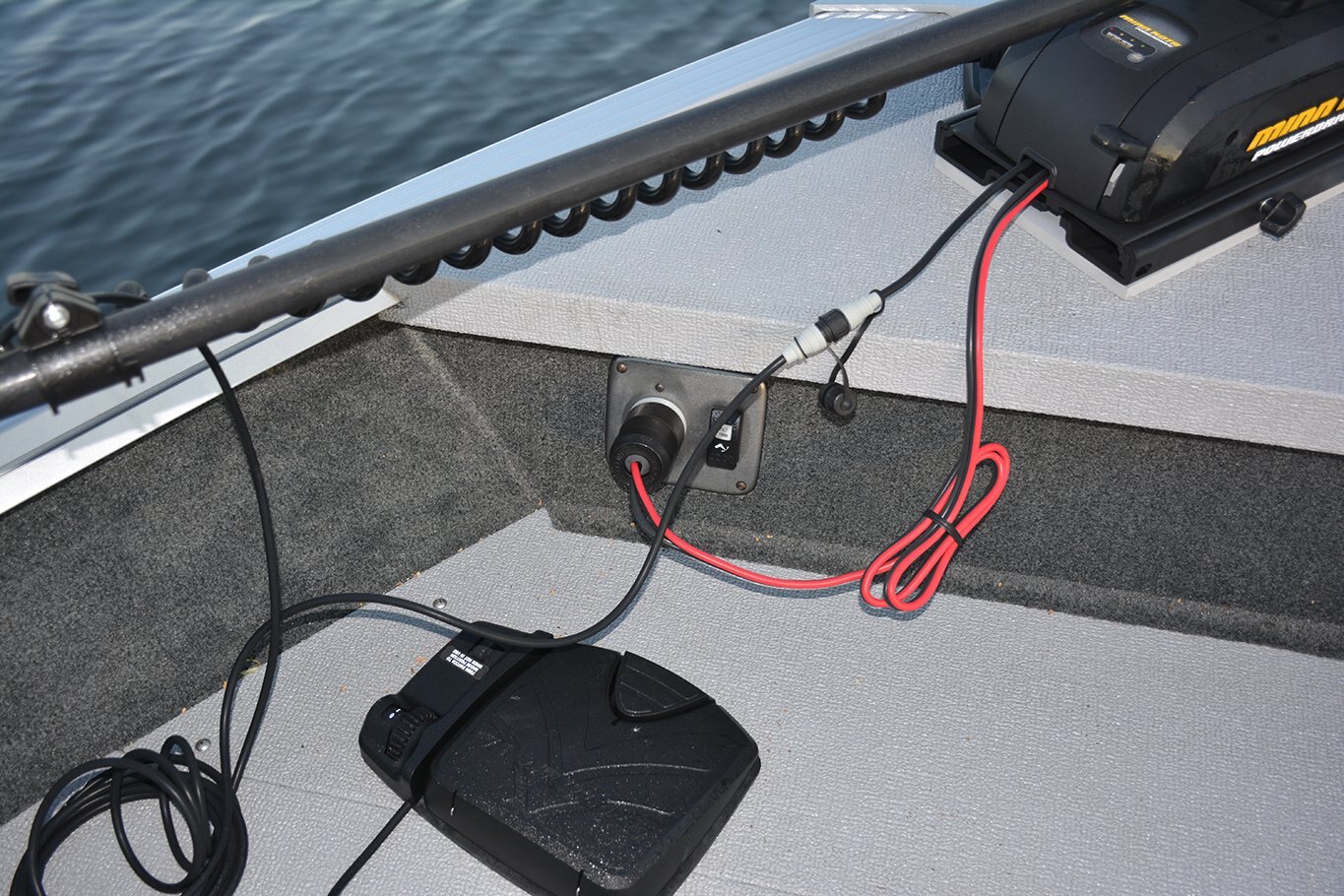 2022 Smoker Craft Pro Angler XL 162