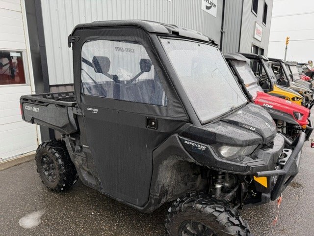 2023 CAN AM DEFENDER HD 10 LOW LOW KM's!!!! Freshly traded!!!