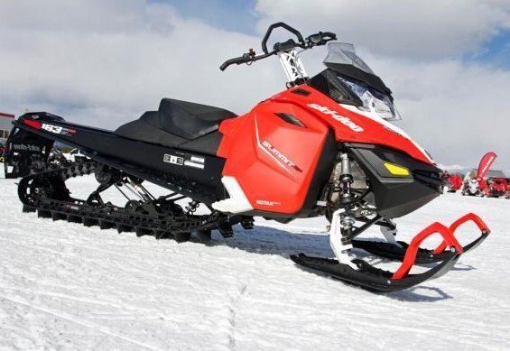 2016 Ski Doo Summit 800 Etec 146