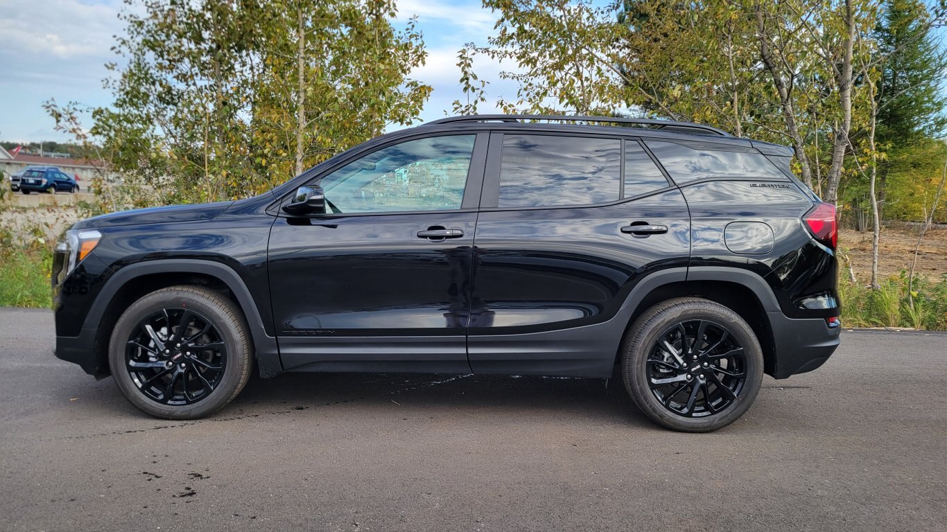 2024 GMC Terrain SLE Elevation