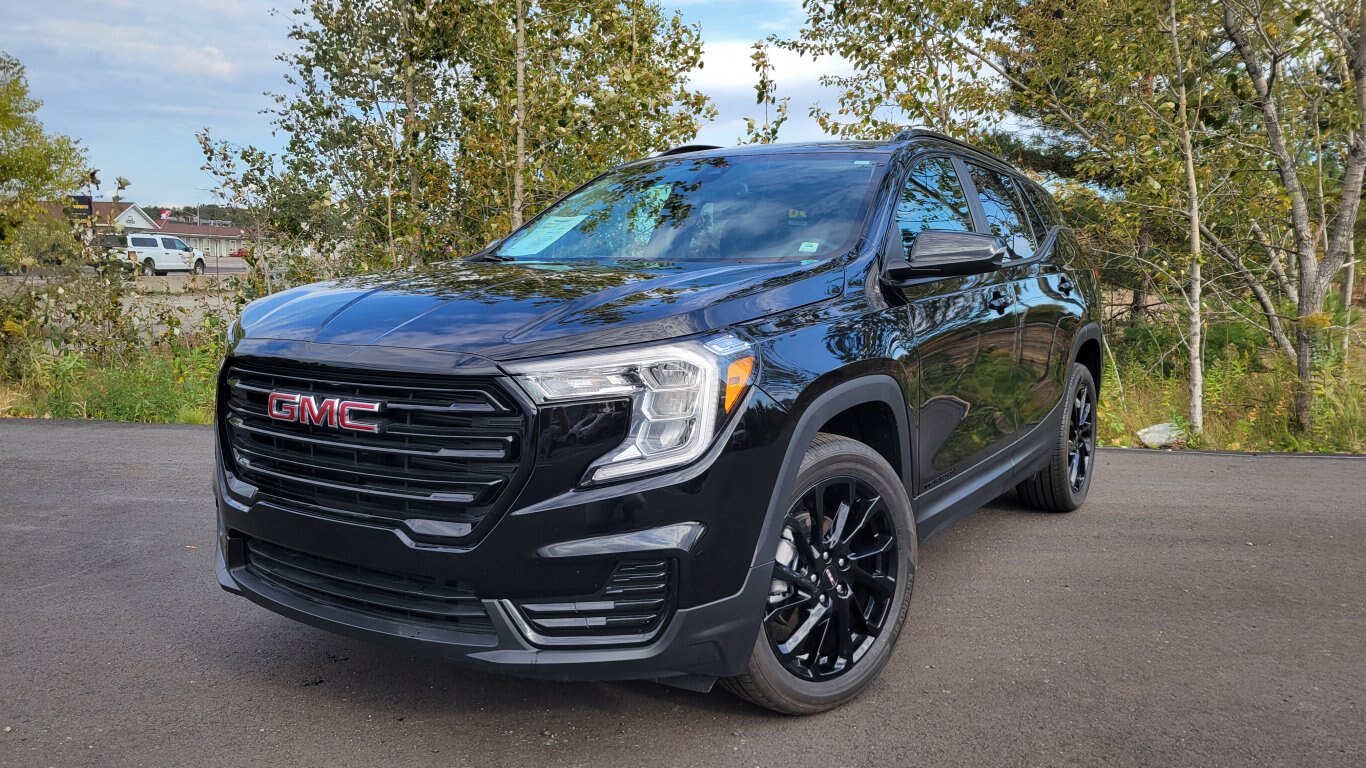 2024 GMC Terrain SLE Elevation
