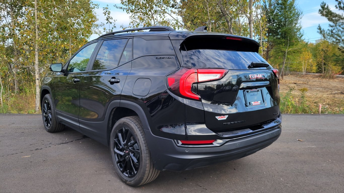 2024 GMC Terrain SLE Elevation