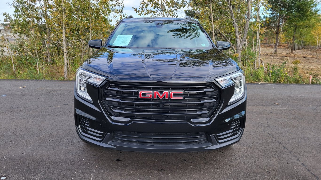 2024 GMC Terrain SLE Elevation