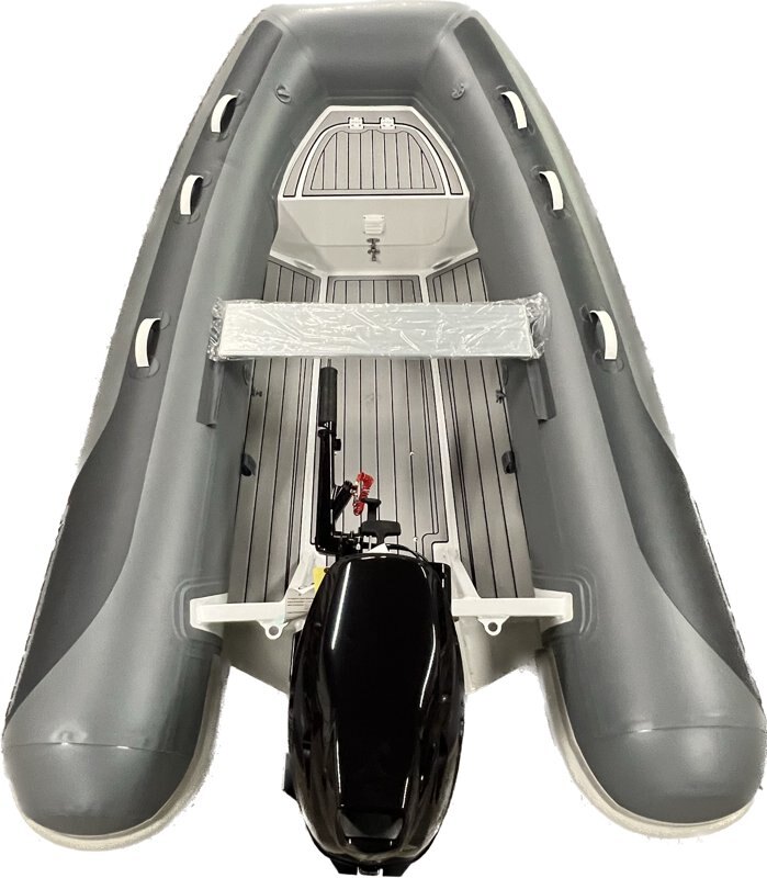 2025 Blackwater XLT 330