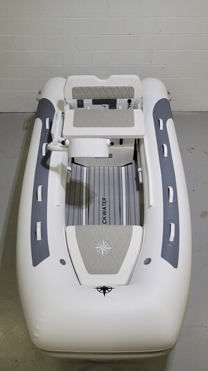 2025 Blackwater XLT 330