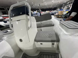 2025 Blackwater LTD 330