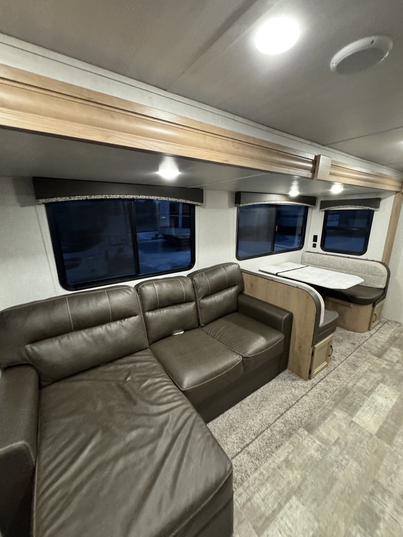 2020 Winnebago Minnie 2701RBS