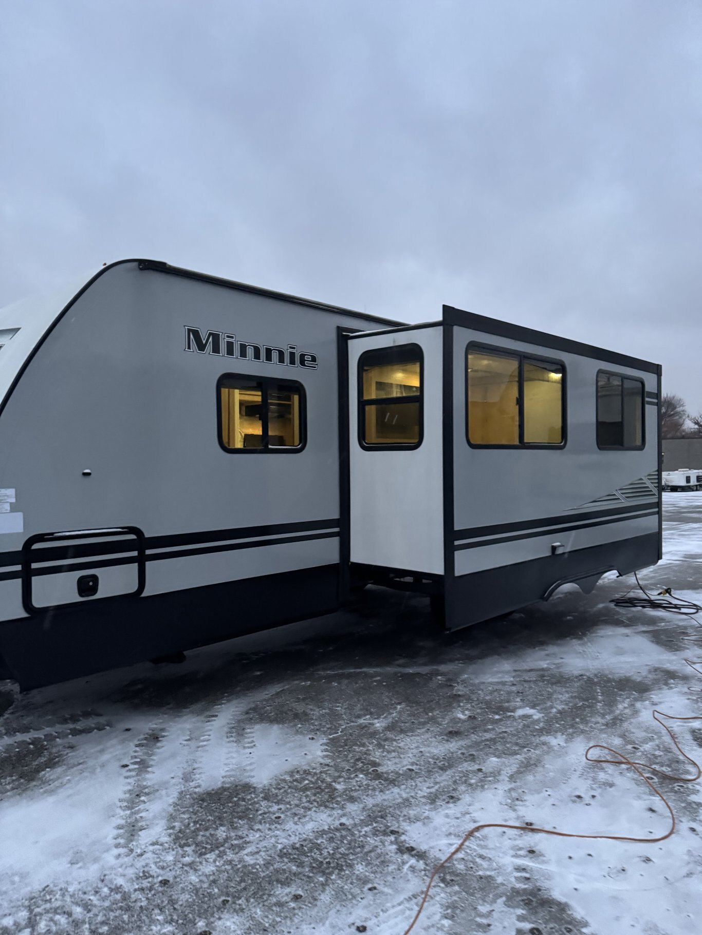 2020 Winnebago Minnie 2701RBS