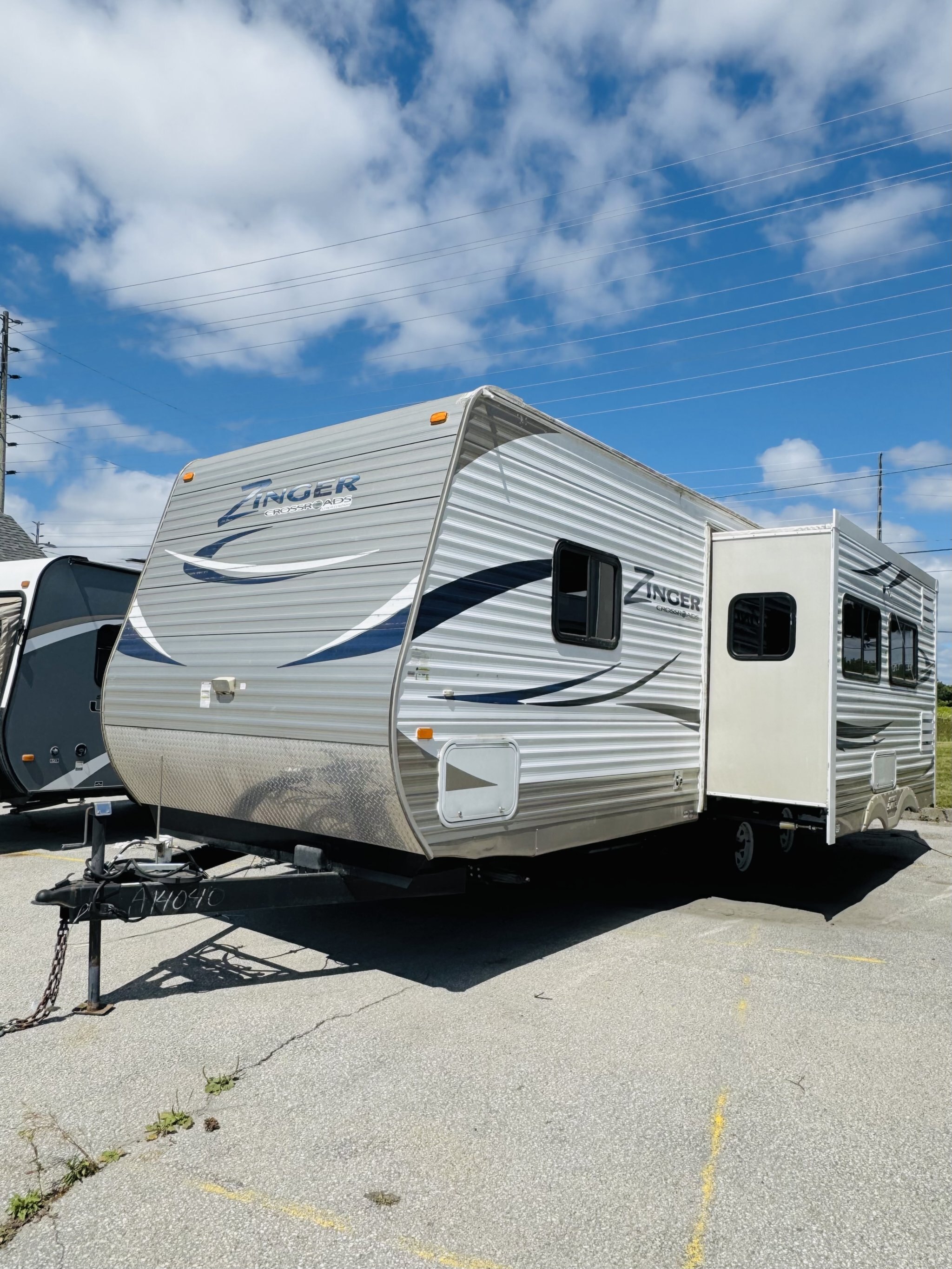 2011 ZINGER ZT250SB
