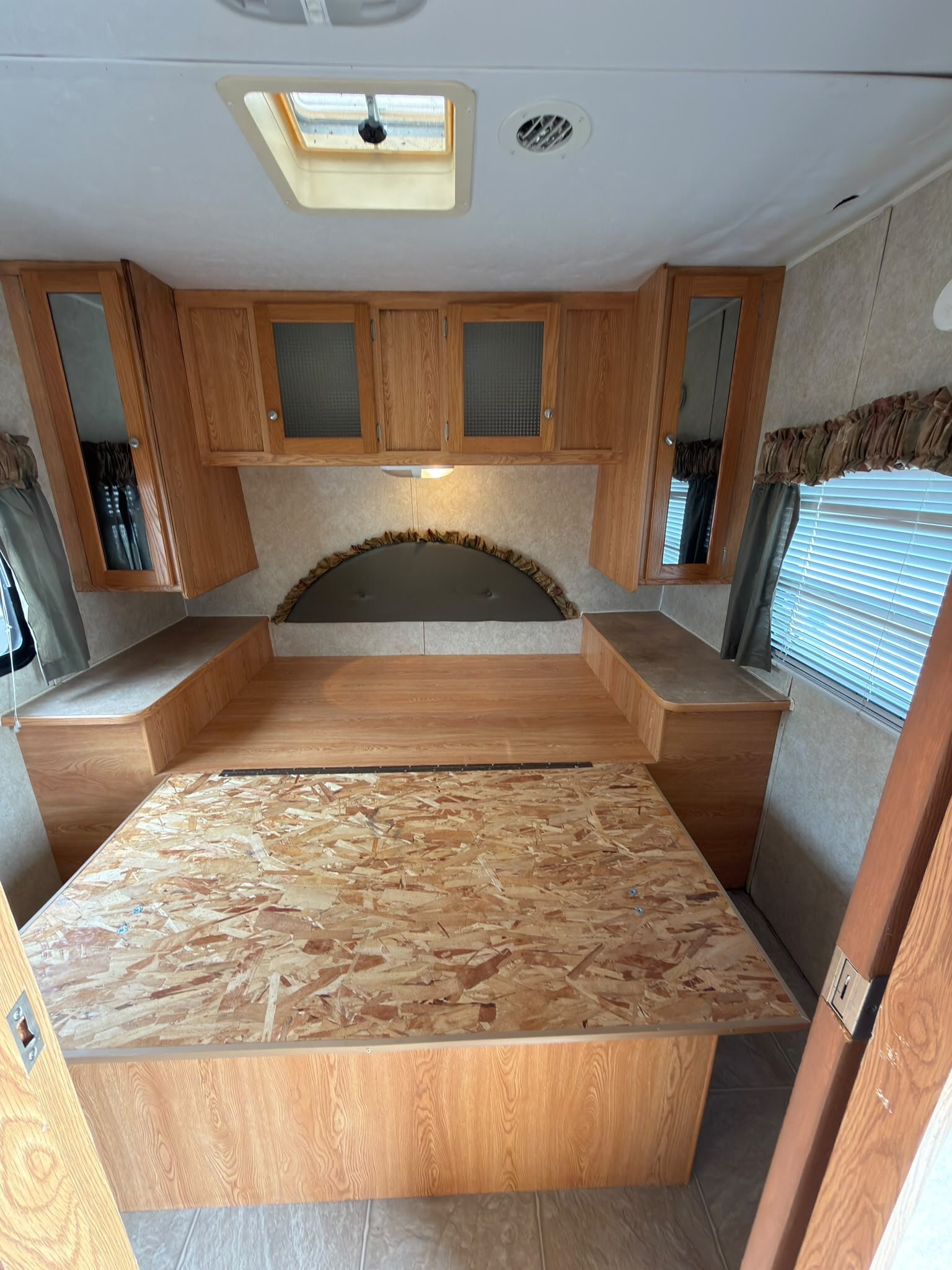 2006 SUNSET CREEK 298BH