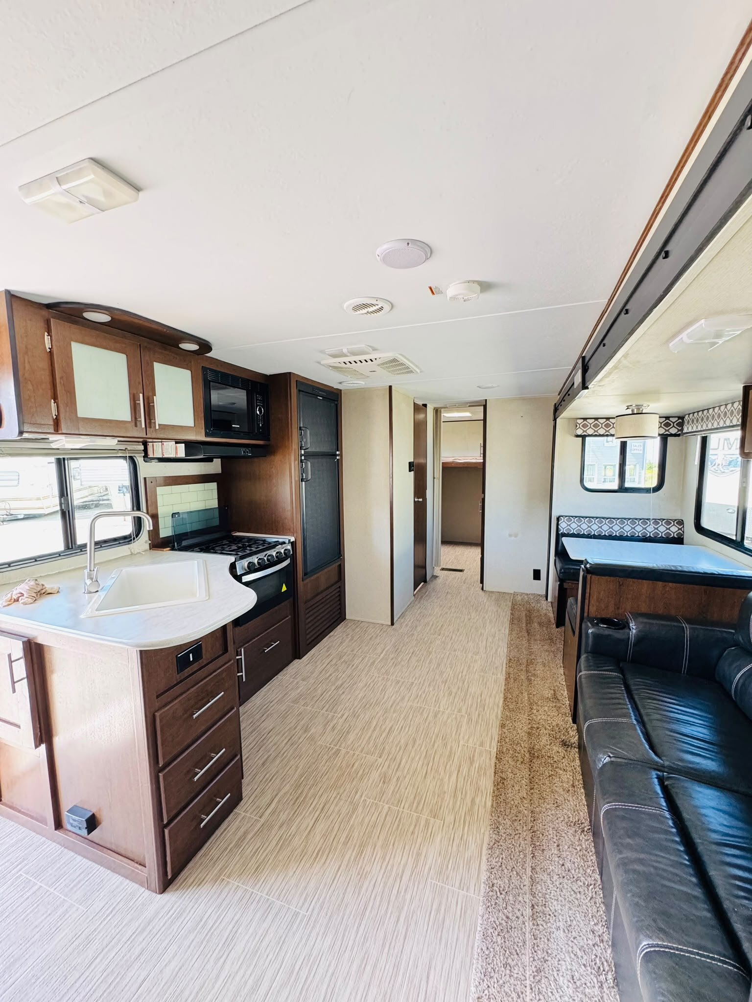 2019 FOREST RIVER AVENGER 29RBS