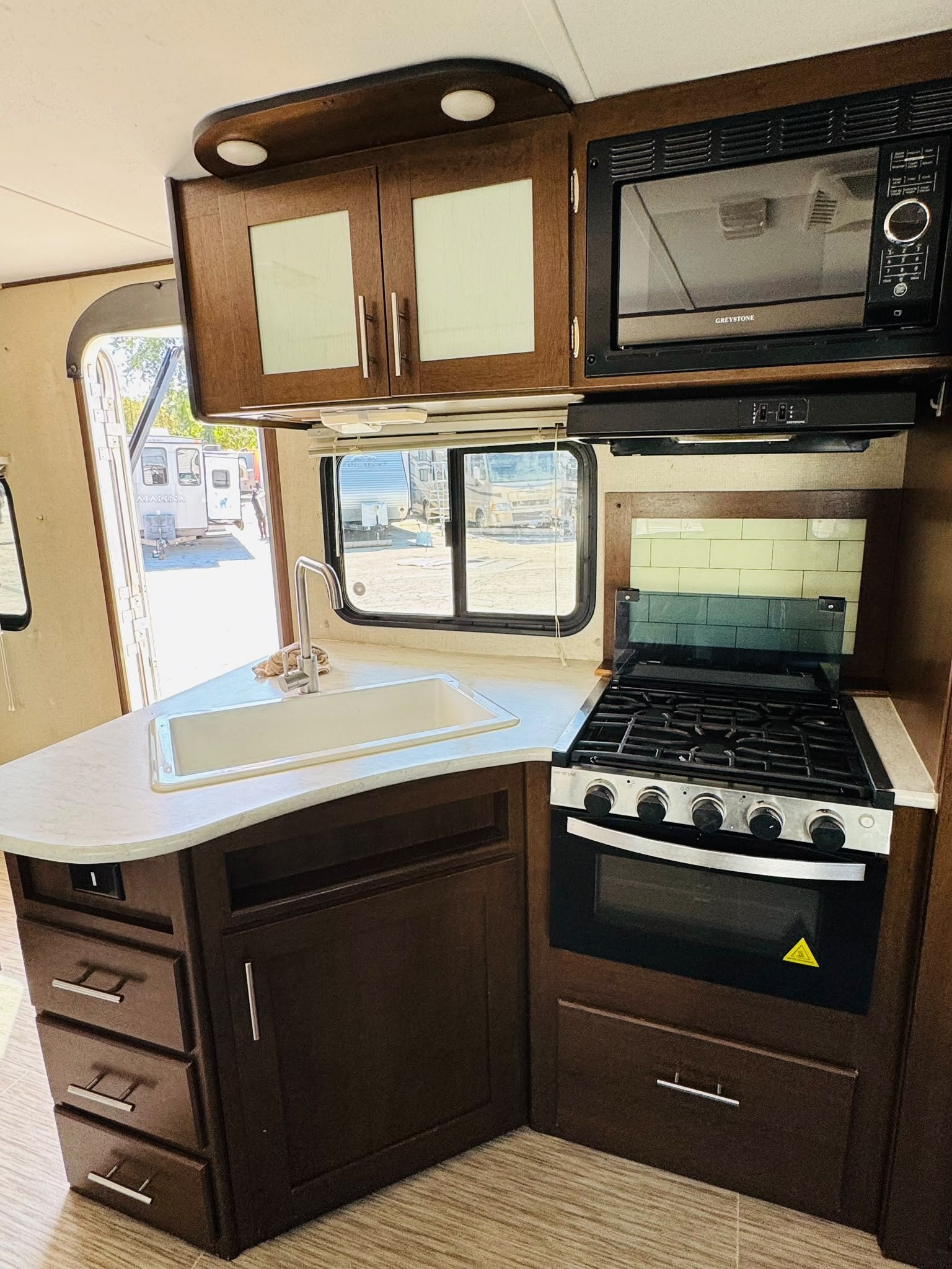 2019 FOREST RIVER AVENGER 29RBS