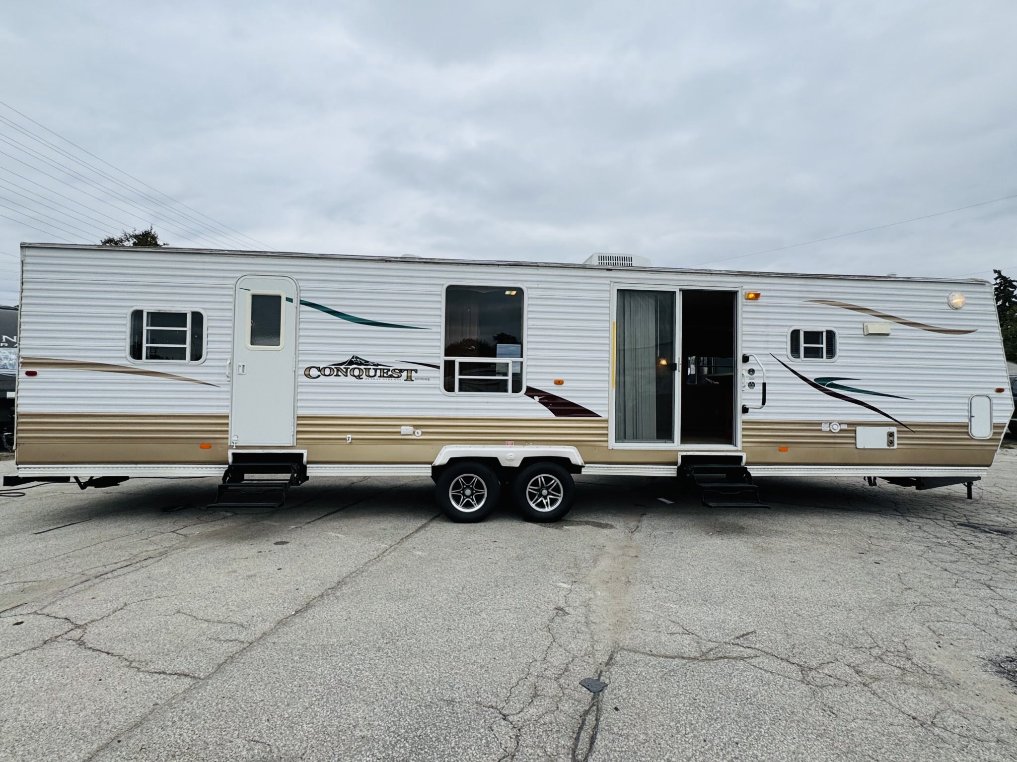 2006 CONQUEST C38DLS