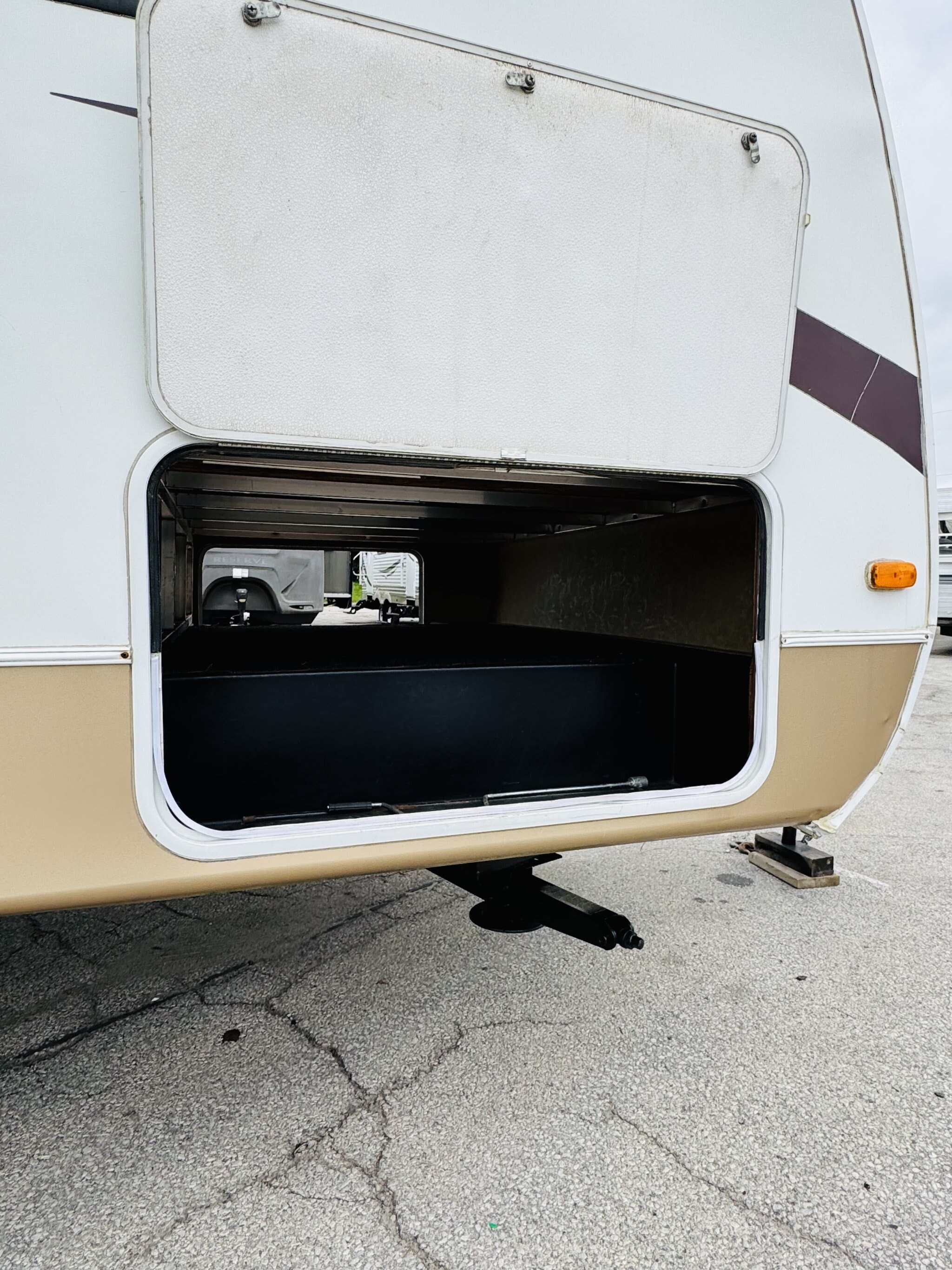 2008 KEYSTONE LAREDO 284BH