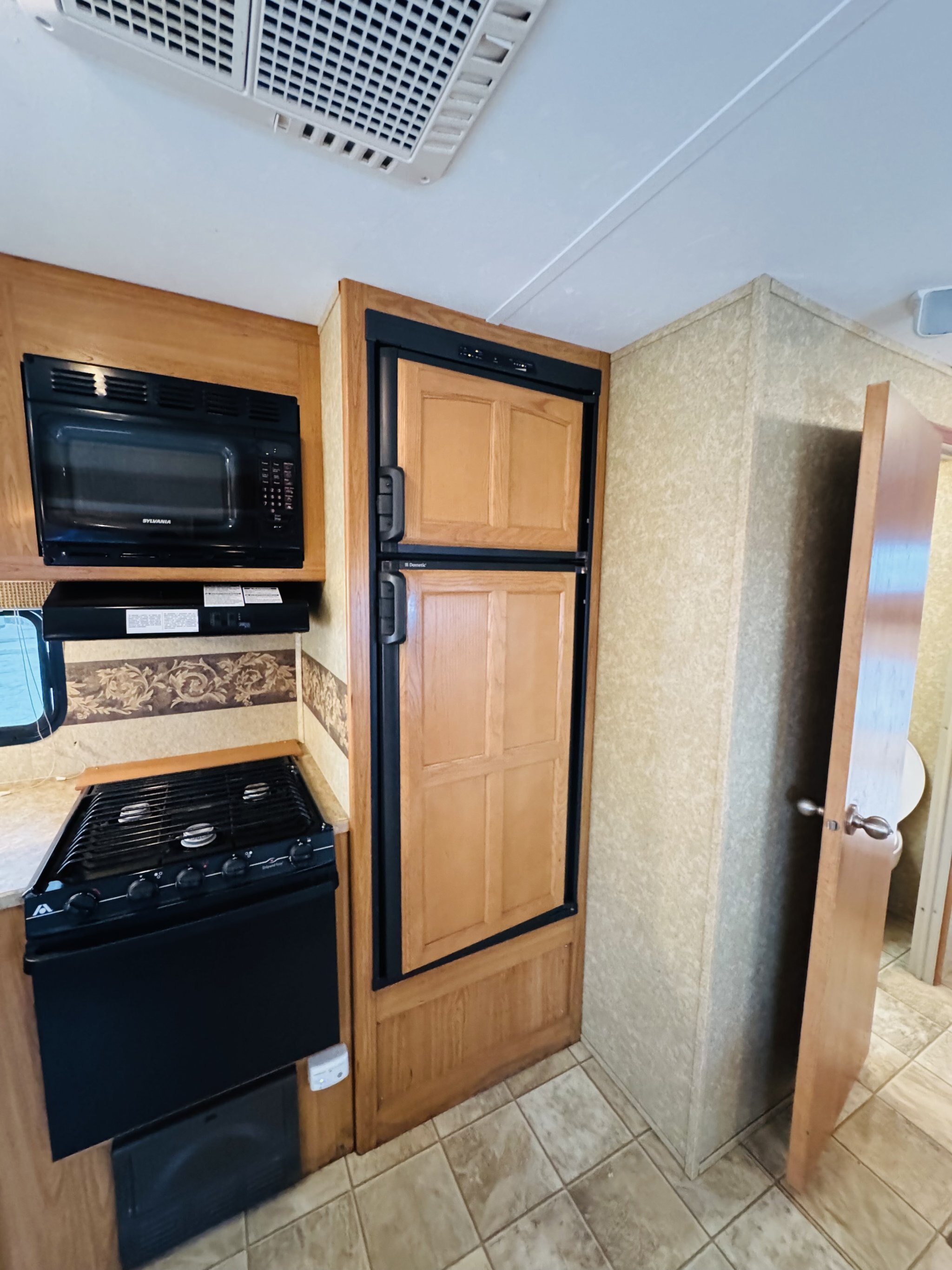 2008 KEYSTONE LAREDO 284BH